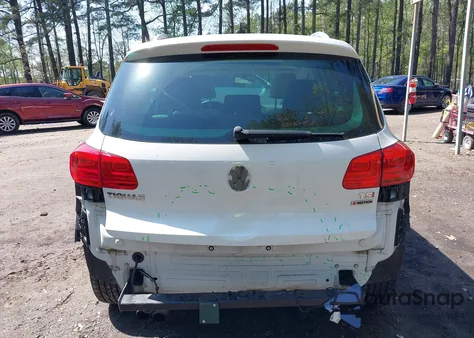 2017 Volkswagen Tiguan 2.0T Wolfsburg Edition из США, поврежденный, VIN WVGSV7AX5HK003552